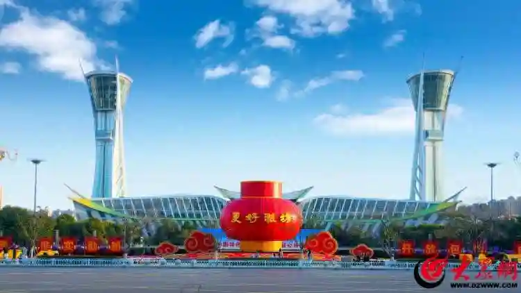 筝鸣时评丨以城市之爱聚时代之光