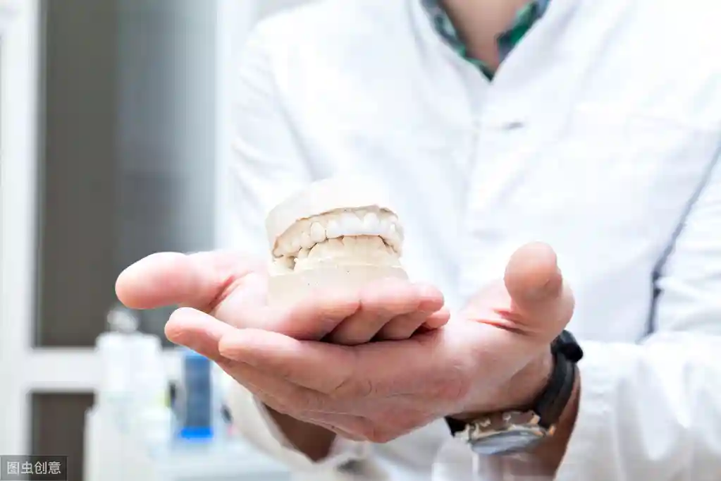 华夏名医专访：什么是银屑病？银屑病有哪些症状？银屑病如何诊断