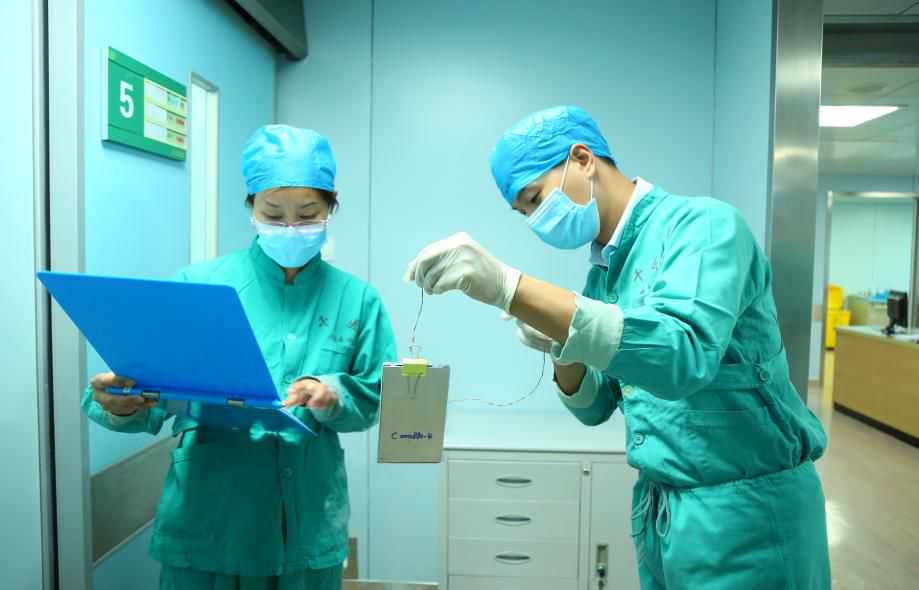 嫦娥六号月背归来，鹊桥神功全解：轨道、通信、VLBI和导航