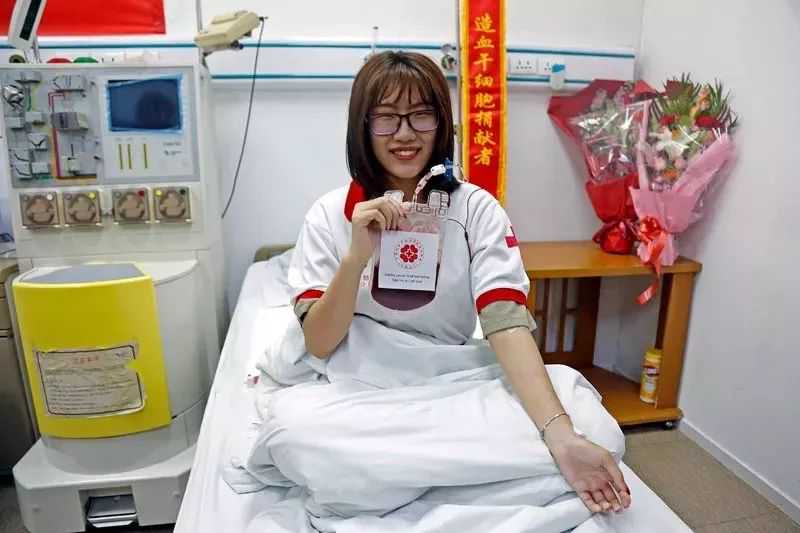 小伙赴济献血 成为青岛第72位造血干细胞捐献者